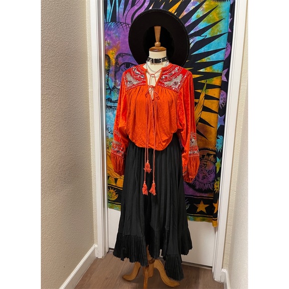 🌈 Lovely FP orange boho velvet top - Picture 13 of 14